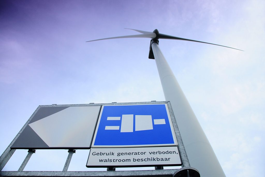 Shore power signal board and wind turbine. (© Danny Cornelissen; Source: Port of Rotterdam Authority, 2020).